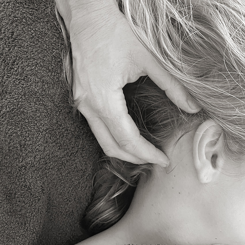 Julie Cros, massage réflexo tête